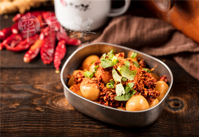 加盟成都串串香時(shí)需要考慮的基本問(wèn)題