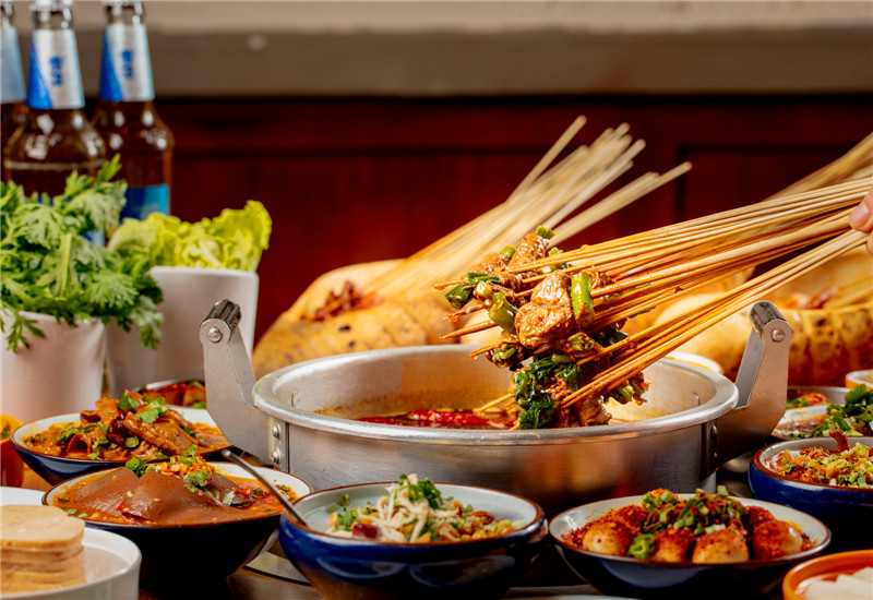 哪些因素會(huì)影響到串串香加盟費(fèi)用呢?